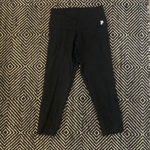 Victoria’s Secret PINK  Ultimate cropped yoga